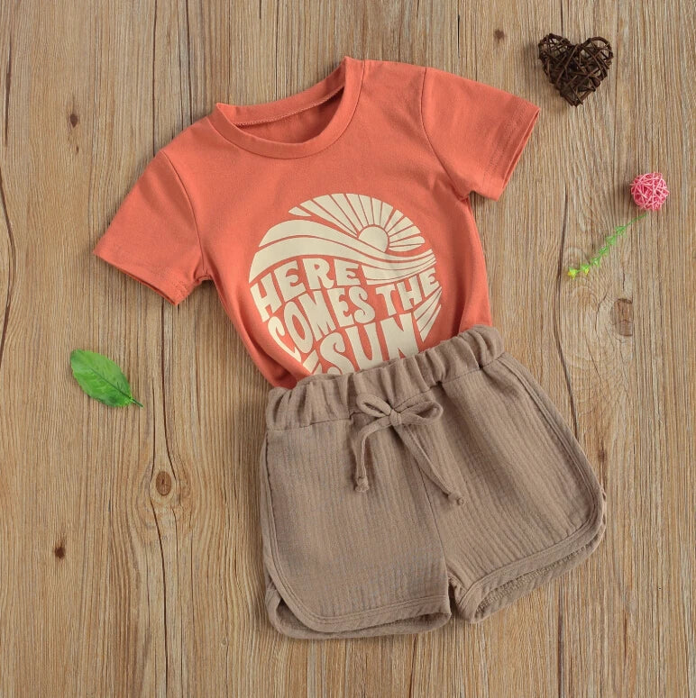 Cotton Here Comes The Sun Tee & Drawstring Shorts